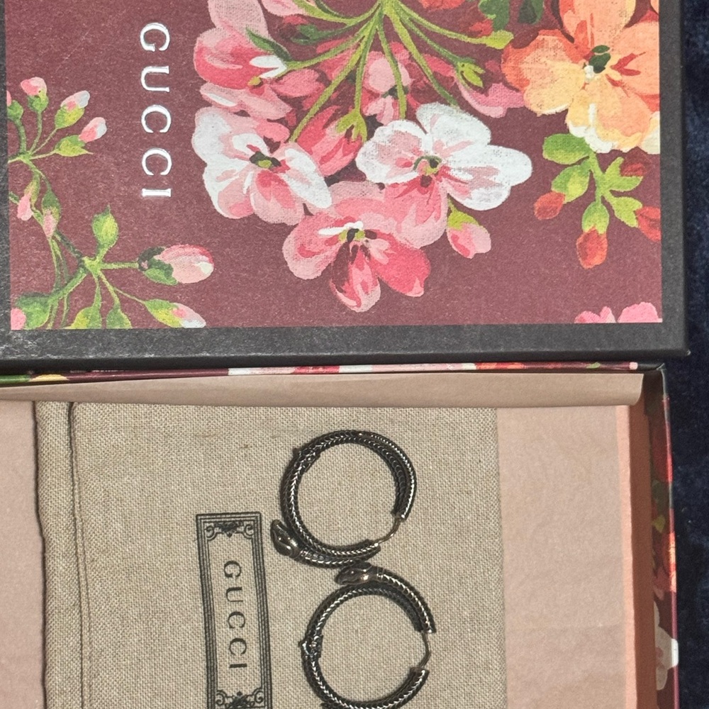 Gucci Garden Snake Hoop Earrings - Picture 3 of 3